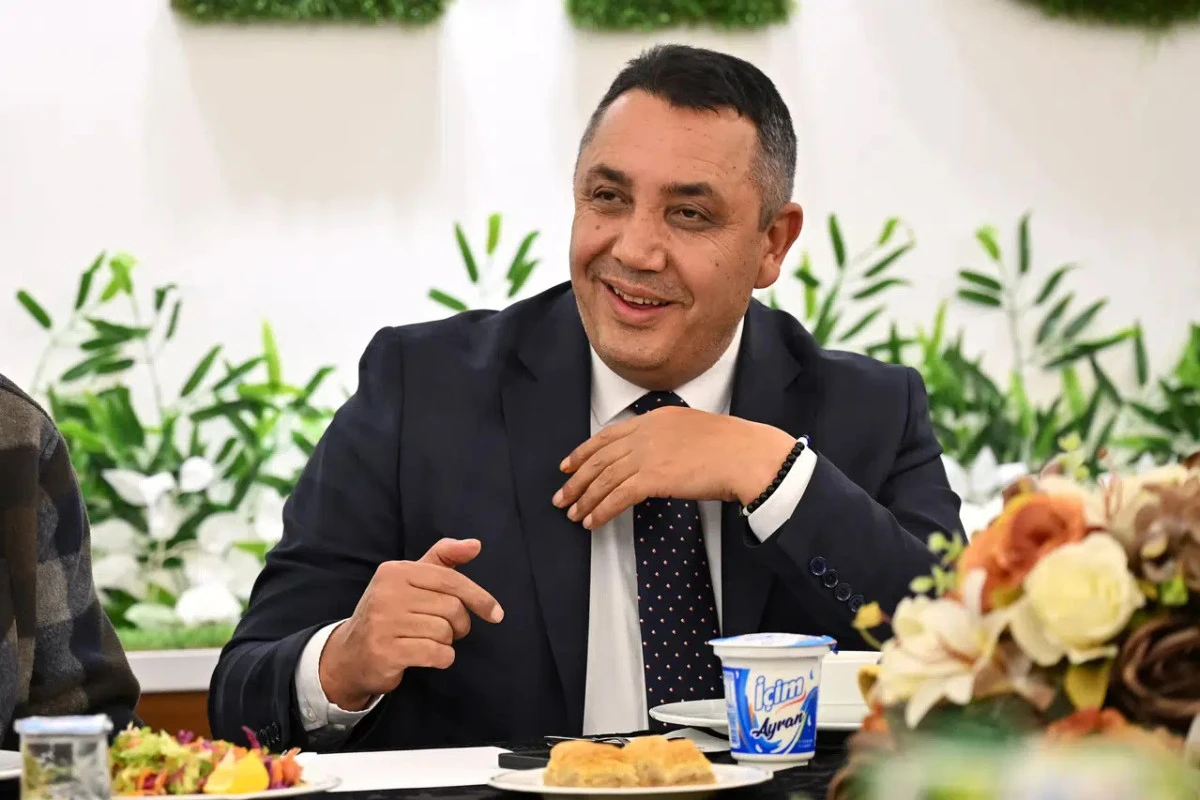 Başkan Başer, G&uuml;m&uuml;şhane basınıyla bir araya geldi