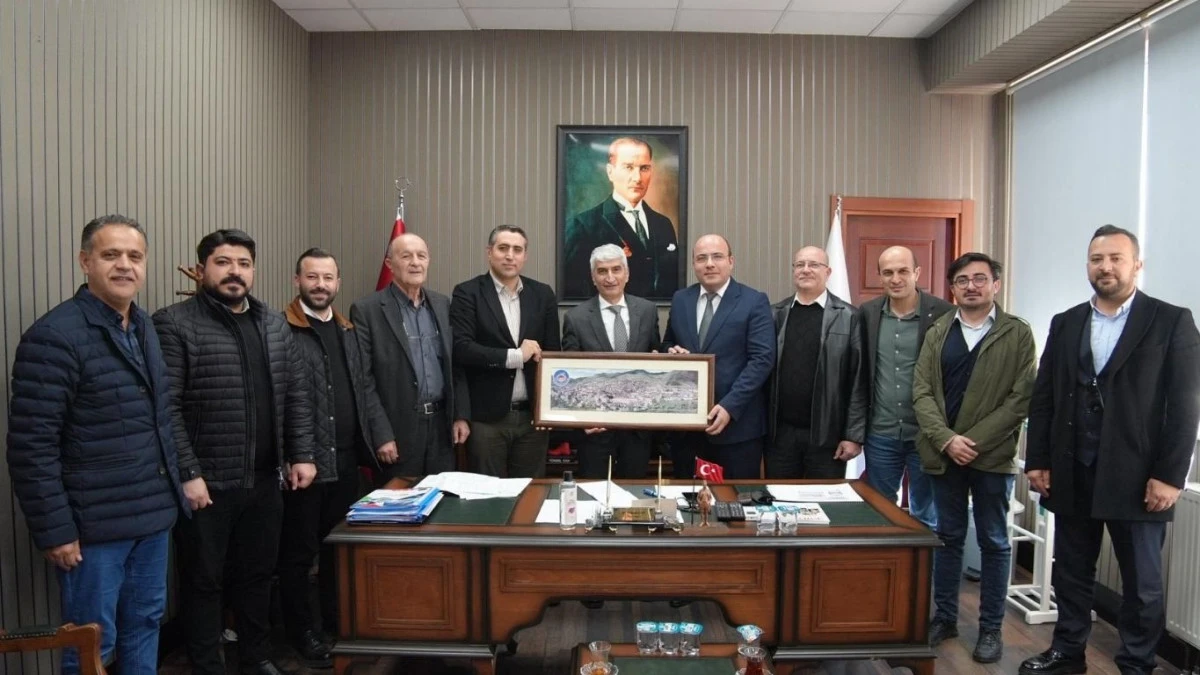 G&Uuml;M&Uuml;P heyetinden Avcılar Belediye Başkan Vekiline ziyaret