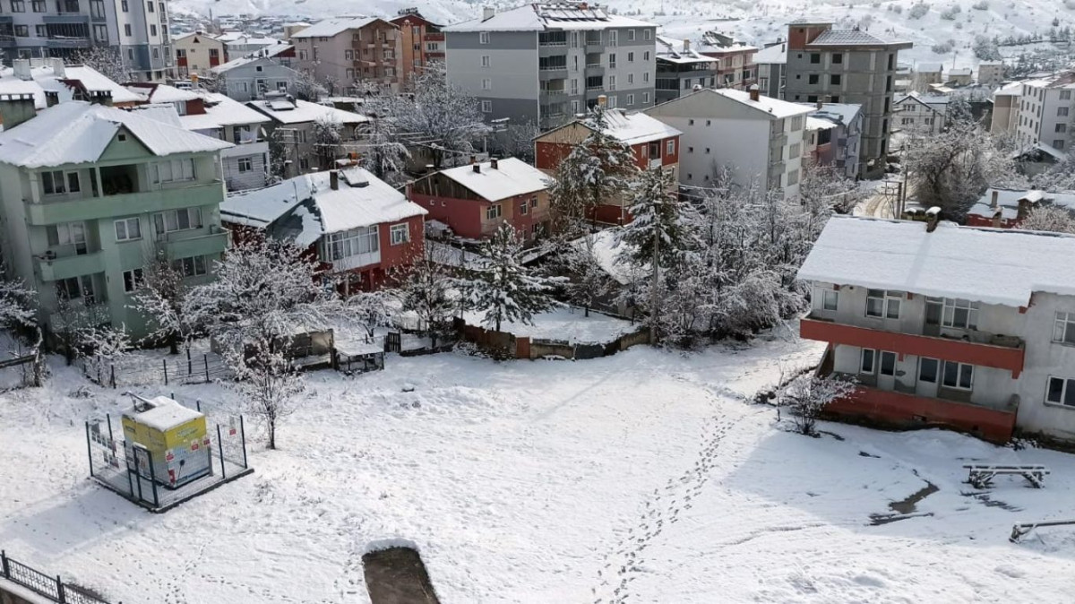 Gümüşhane’de mart kapıdan baktırdı