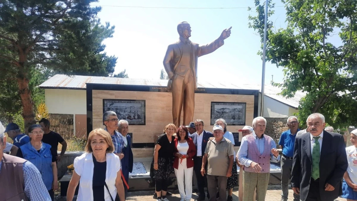 Kırıntı Köyü’nde Tarihe Saygı: Harşit Direnişi ve Atatürk Anıtı Açıldı