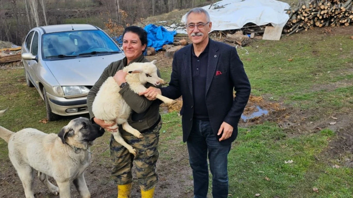 Prof. Dr. Zafer Ulutaş: &ldquo;T&uuml;rk Tarımının Geleceği K&uuml;&ccedil;&uuml;k Aile İşletmelerinden Ge&ccedil;iyor&rdquo;