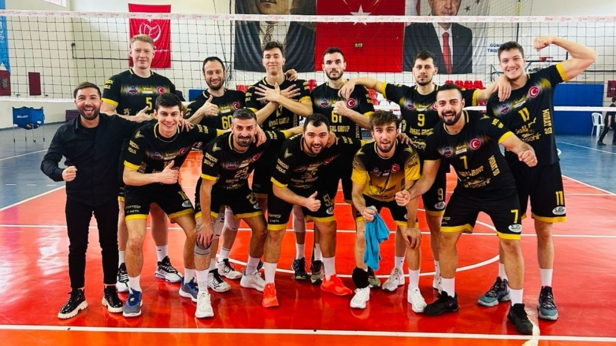 Şiran Akademi'de Play-Off'a 3 Kala