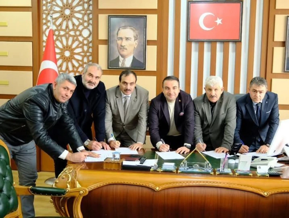 Şiran Belediyesi&rsquo;nde Toplu S&ouml;zleşme Sevinci