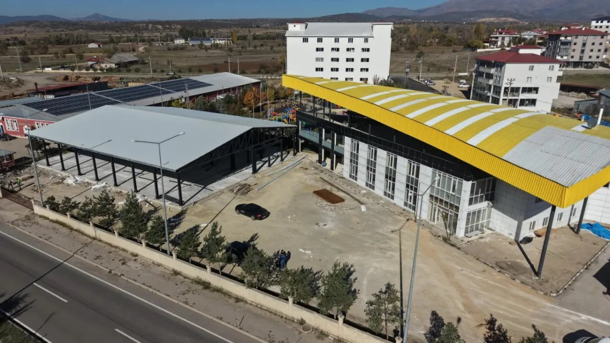 Şiran Belediyesi&rsquo;nin 149 Yıllık Kapalı Garaj Eksikliği Yeni Tesisle Sona Erecek