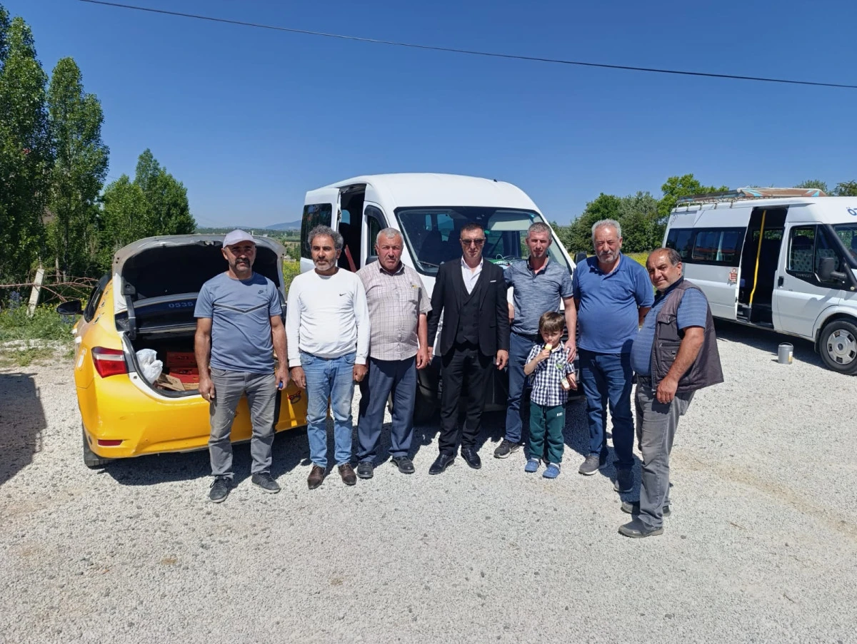Şiran Şoförler Odası'ndan Öğrencilere ve Servis Şoförlerine Tatlı Sürpriz
