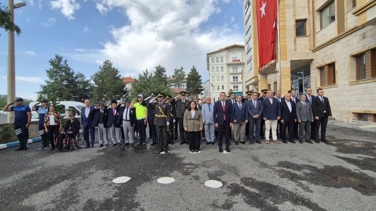 Şiran&rsquo;da 30 Ağustos Zafer Bayramı&rsquo;nın 104. Yıl D&ouml;n&uuml;m&uuml; Coşkuyla Kutlandı