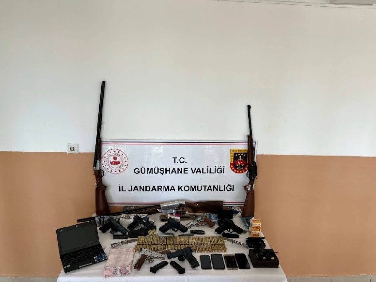 Şiran’da cephanelik gibi eve Jandarma operasyon yaptı