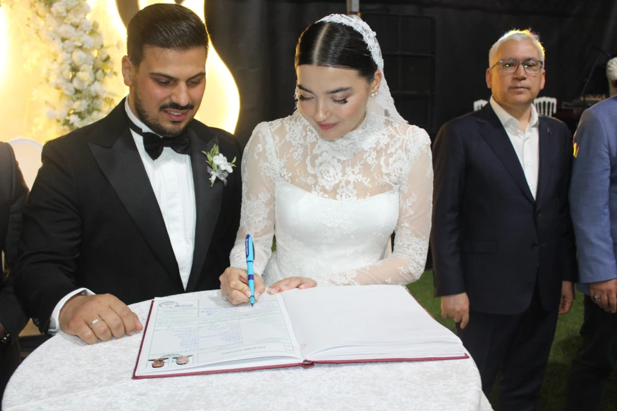 Şiran’da Görkemli Düğün: Yeniçeri Ailesinin Mutlu Günü