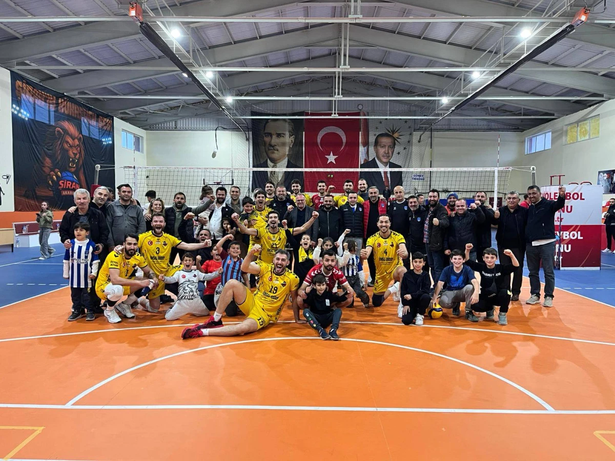 Ünsal Group Şiran Akademi Spor, Taraftarı Önünde Fırtına Gibi Esti: 3-0